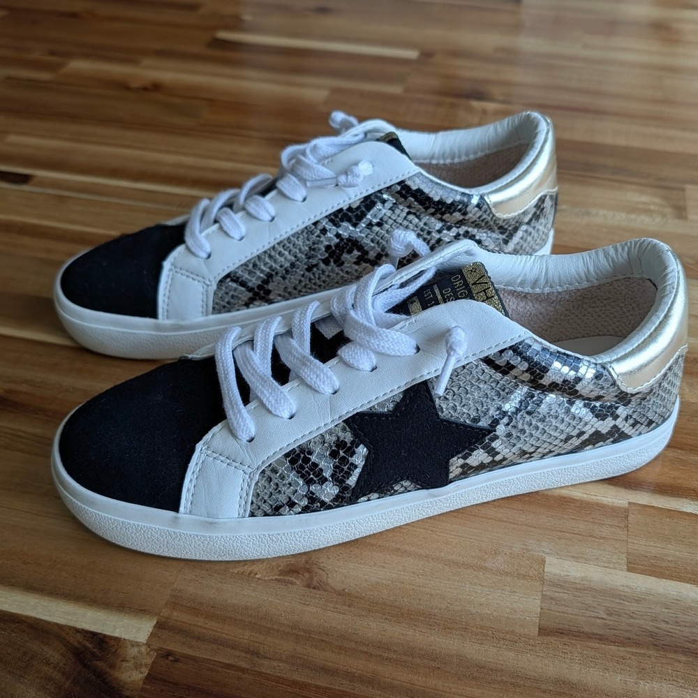 Vintage Havana Sonny Snakeskin Star Sneakers Women Shoes Size 8.5